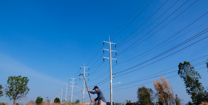 Living and working near transmission lines